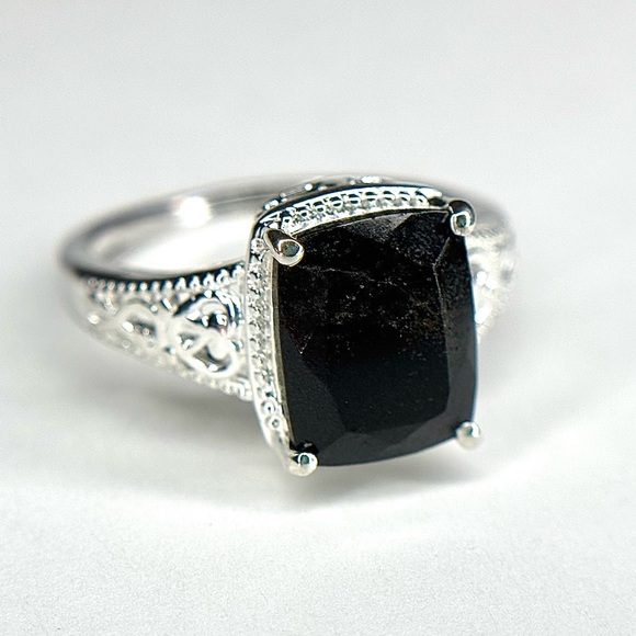 “Real Queen” Stunning Black Tourmaline Ring! 💎 - Size (7) - Picture 7 of 8